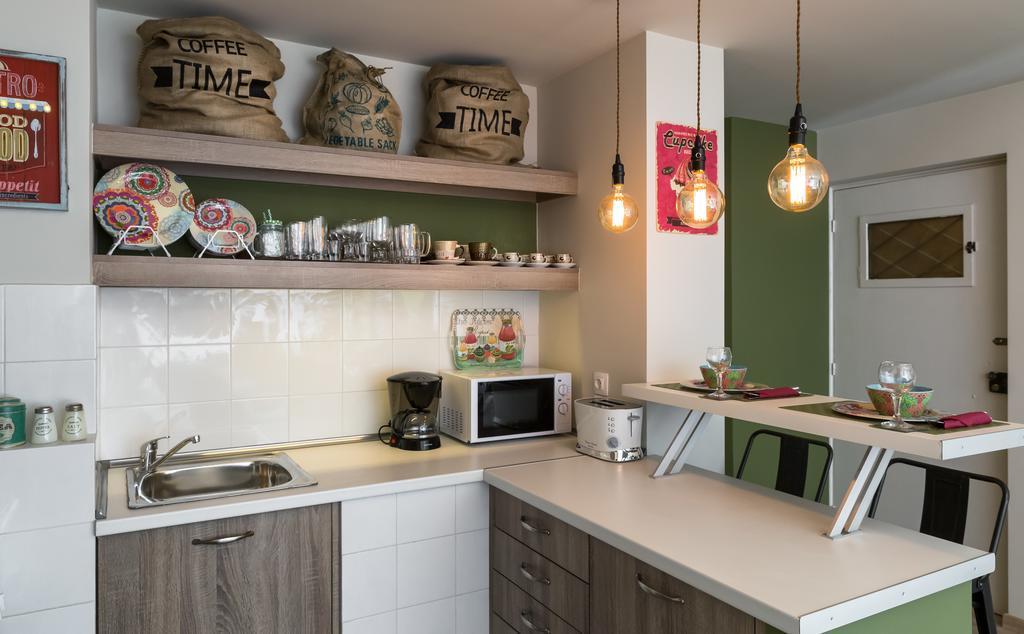 Vintage Apartment In The Heart Of Plaka Apartment Athens