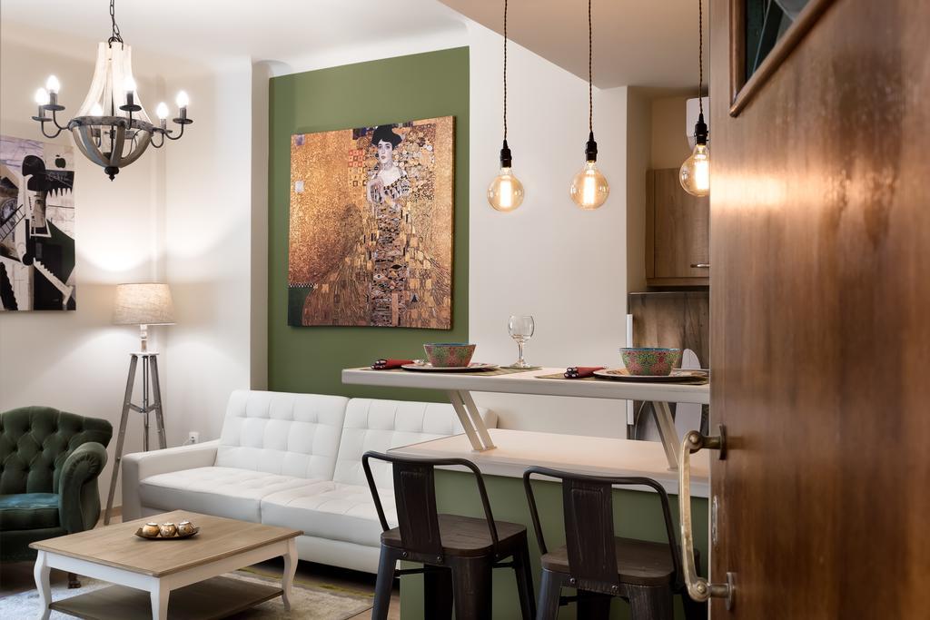 Apartment Vintage Apartment In The Heart Of Plaka